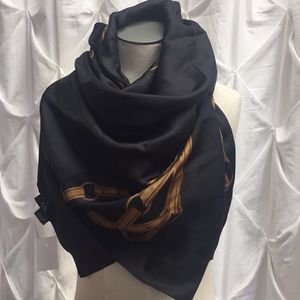 NWT Lauren Ralph Lauren 42” square 100% Silk Scarf